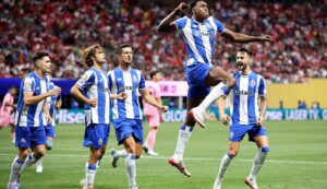 httpsa57.foxsports.comstatics.foxsports.comwww.foxsports.comcontentuploads2025061408814fc-porto.jpgve1tl1
