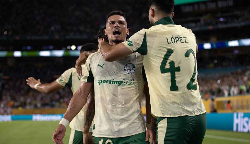 httpsa57.foxsports.comstatics.foxsports.comwww.foxsports.comcontentuploads2025061408814palmeiras-vs-botafogo-rj.jpgve1tl1