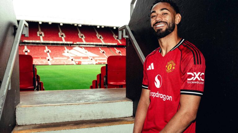 httpsassets.manutd.comAssetPickerimages0022741460870Cunha_signingarticle1749646386654_large.jpg