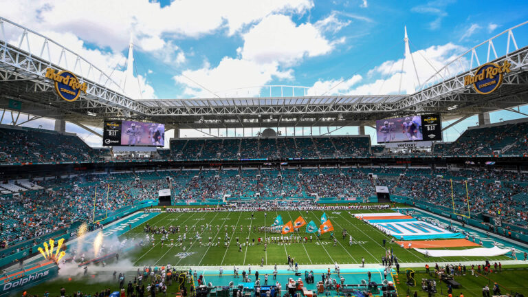 httpsimg.fcbayern.comimageuploadf_autoq_autot_cms-16x9-seov1745314502cmspublicimagesStadionfcbayern-klub-wm-boca-juniors-hard-rock-stadium-miami-get.jpg