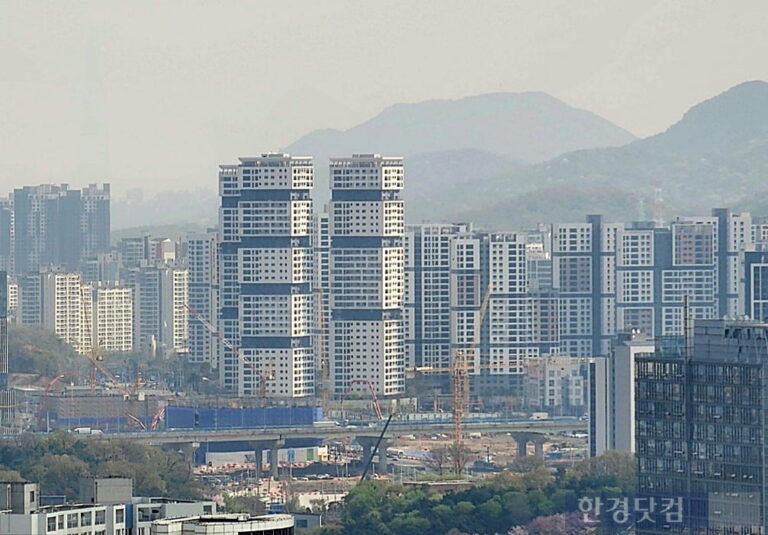 httpsimg.hankyung.comphoto20250601.40667791.1-7.jpg-7