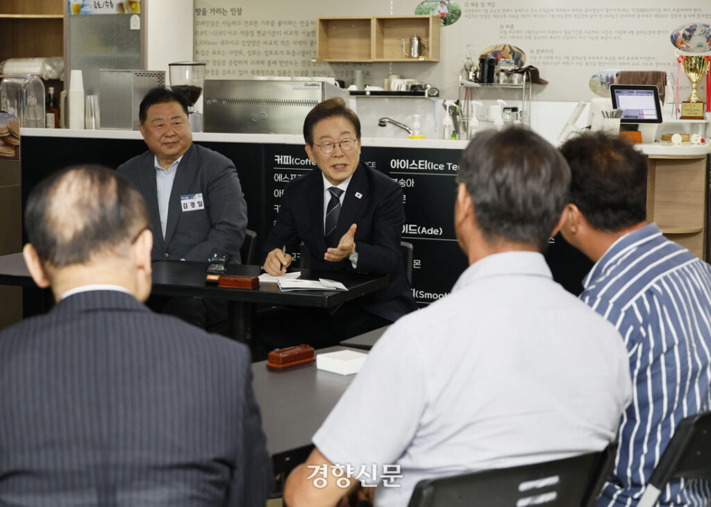 이 대통령 접경주민 간담회 (2)