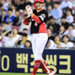 최원준 '안타는 행복해'