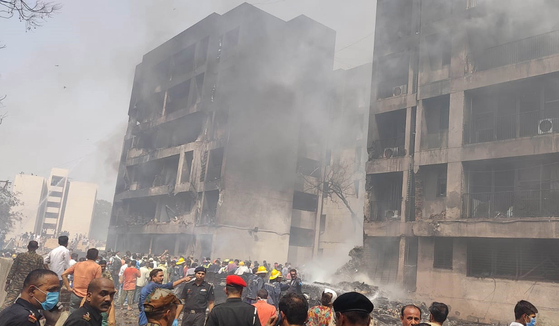 (SpotNews)INDIA-GUJARAT-AHMEDABAD-PLANE CRASH