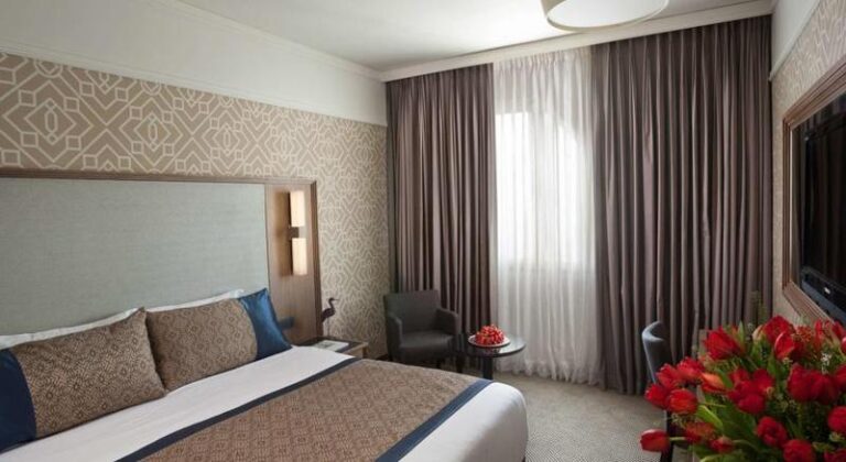 httpsphotos.hotelbeds.comgiatabigger12122066122066a_hb_ro_001.jpg