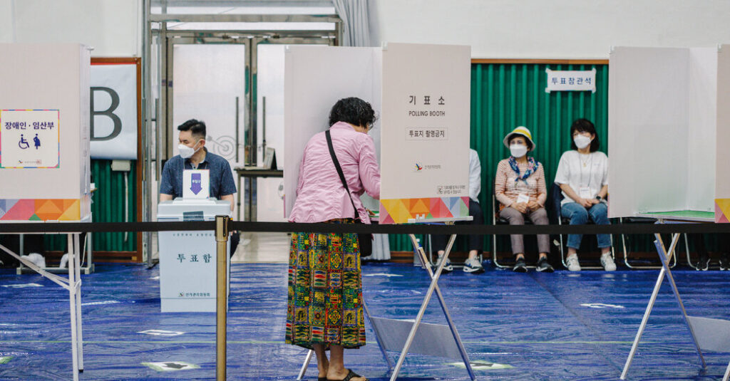 httpsstatic01.nyt_.comimages20250603multimedia03skorea-election-wwk03skorea-bloh-header-kwch-facebookJumbo.jpg