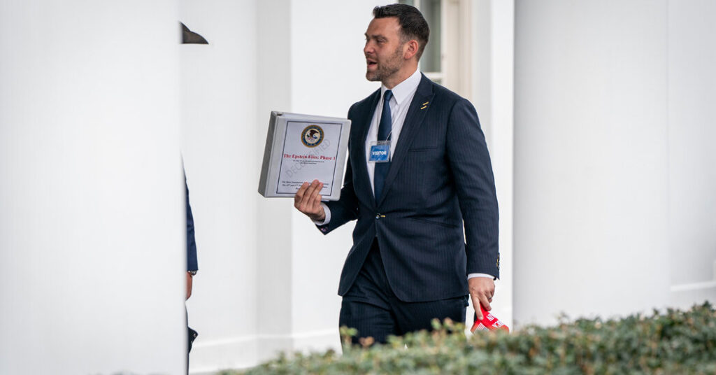 httpsstatic01.nyt_.comimages20250605multimedia05musk-trump-epstein-sub-bjfq05musk-trump-epstein-sub-bjfq-facebookJumbo.jpg