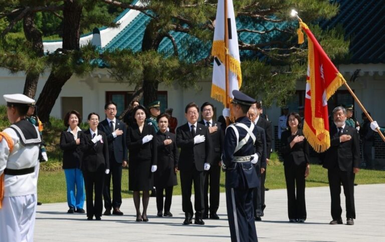 httpswimg.munhwa.comnewscms20250606news-p.v1.20250606.5f2a7ae1321d4b359aaab05203dd41f1_R.jpg