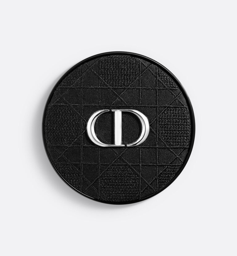 httpswww.dior_.comondemandware.static-Sites-master_diordefaultdwe853bfccY0997130Y0997130_C099700228_E01_GHC.jpg