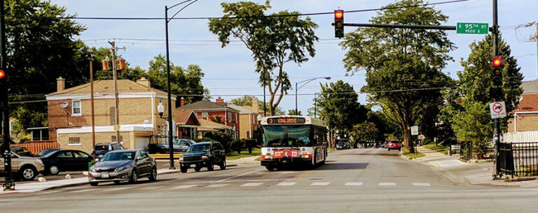 httpwww.transitchicago.comassets16pageheader-bus-3.jpg