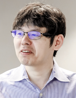 httpscdn.journals.aps_.orgtest02c6b31b-d46b-40da-8087-18b10262c2d0Tadashi_Takayanagi.png
