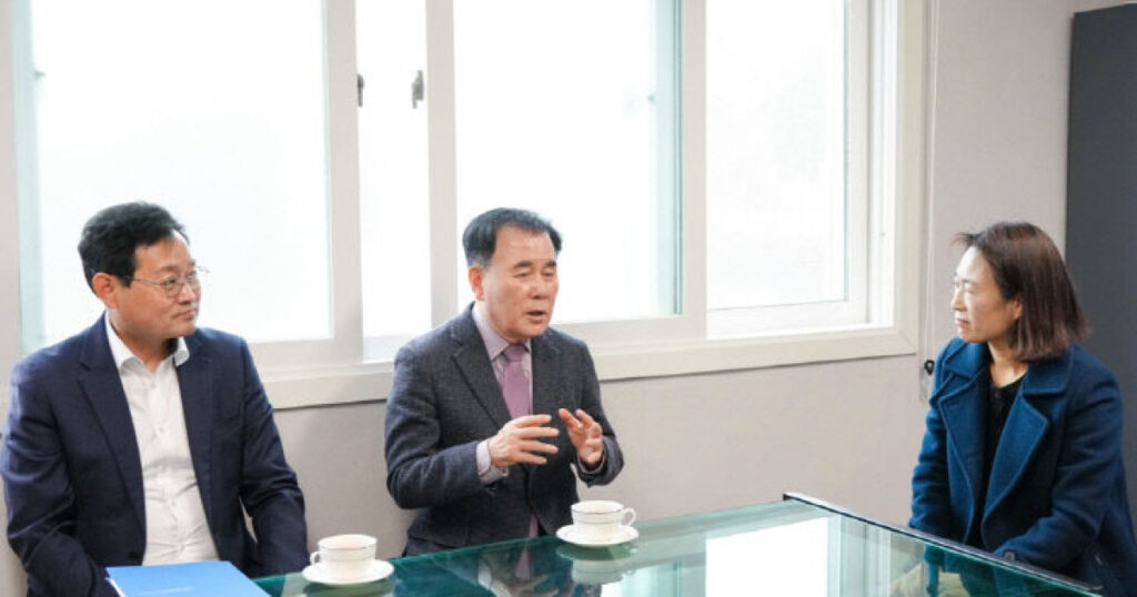 20251225204558831qzxr