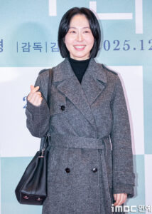 2ca3a457-75a8-40a0-95a8-0e48e703a5cc