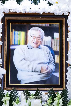 489340_560541_52_v150