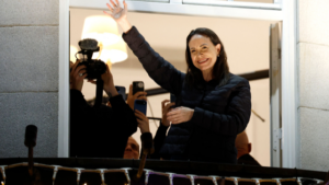 9fee8927-7d28-4b9e-9467-d960e596bf92