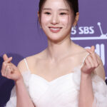 박하얀, 하얀 드레스 입고 SBS 연예대상 참석