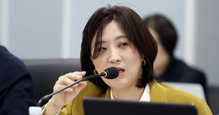 20260125100646108kvsv