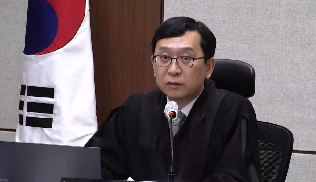 ¹ß¾ðÇÏ´Â ÀÌÁø°ü ºÎÀåÆÇ»ç