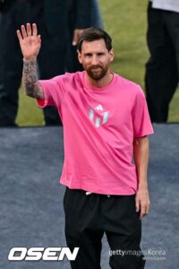 f8a6367fa9ad4aff84c296f52d7e7997