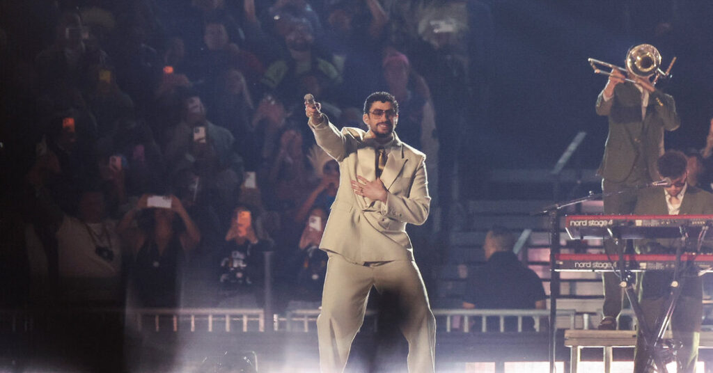 08biz-superbowl-halftime1-kvzb-facebookJumbo