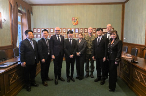 19082_20150_443_v150