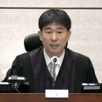 À±¼®¿­ Àü ´ëÅë·É ³»¶õÇøÀÇ ÀçÆÇ ÁøÇàÇÏ´Â Áö±Í¿¬ ÆÇ»ç