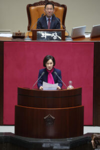 4066807_704035_4444_v150