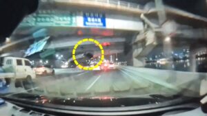 57d9575e-9d42-469b-8286-69313b035dbc