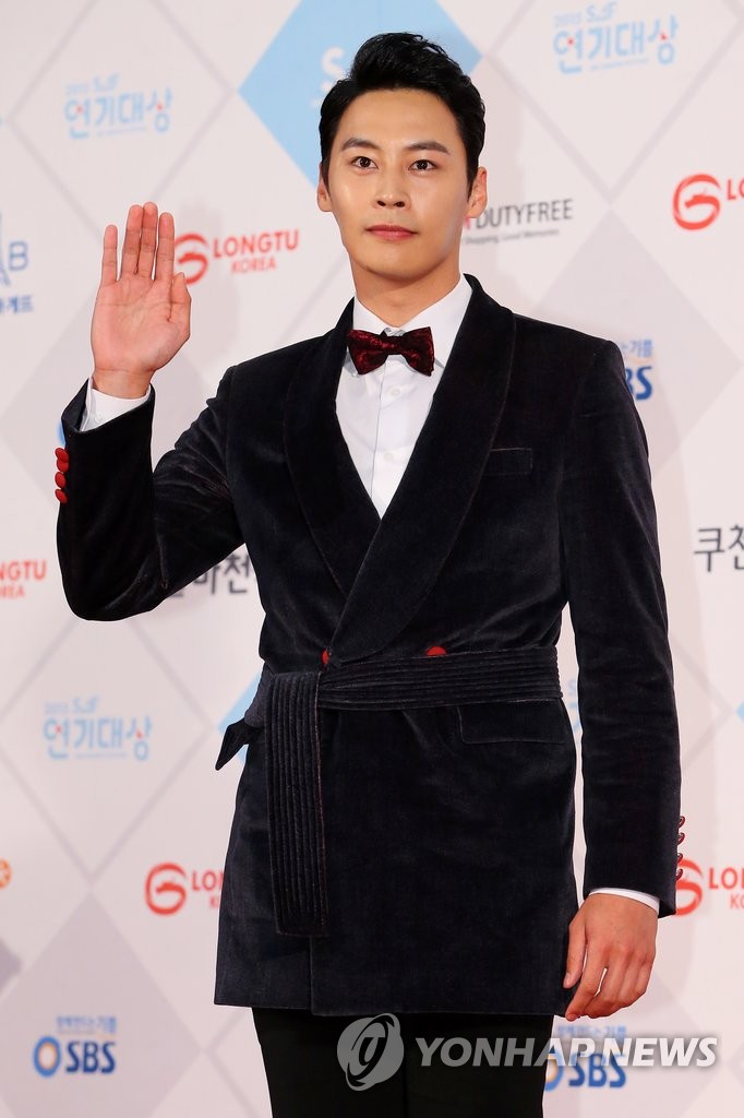 PYH2015123112630001300_P4