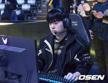 ffdb99c0-7e58-42bd-82f5-01c4f1014874