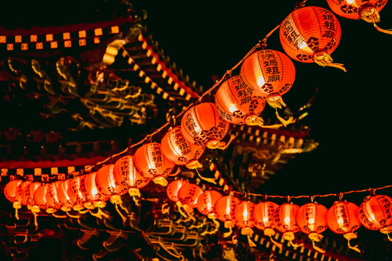 night-lantern-illustration-temple-lanterns-dragon-382880-pxhere.com-1
