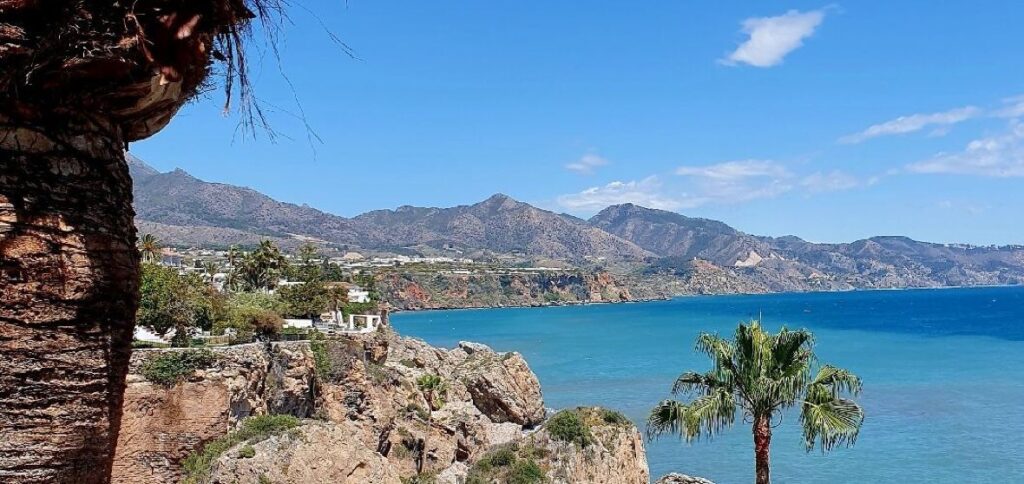 0HJ4z12000hagfdlw248A_D_1180_558