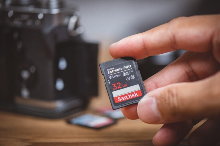 1774482816-SanDisk-Extreme-PRO-32-GB-Memory-Card