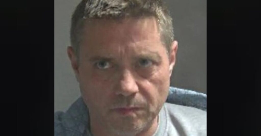 90069688-bffc-4ee5-8eff-a84bf9ec1908