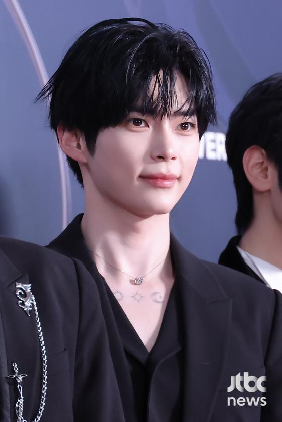 9da8a3b4-d207-40a8-8577-3f1788c6293b