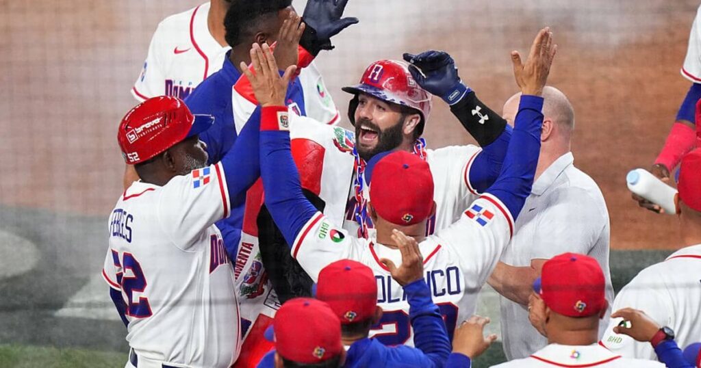 a6xfhfAou183_8ZENrLvcbmcA_1440x960