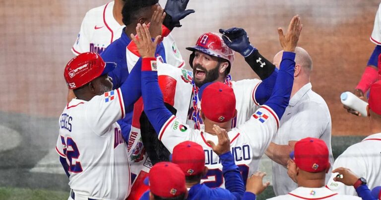 a6xfhfAou183_8ZENrLvcbmcA_1440x960