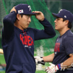 훈련 임하는 이정후·박동원