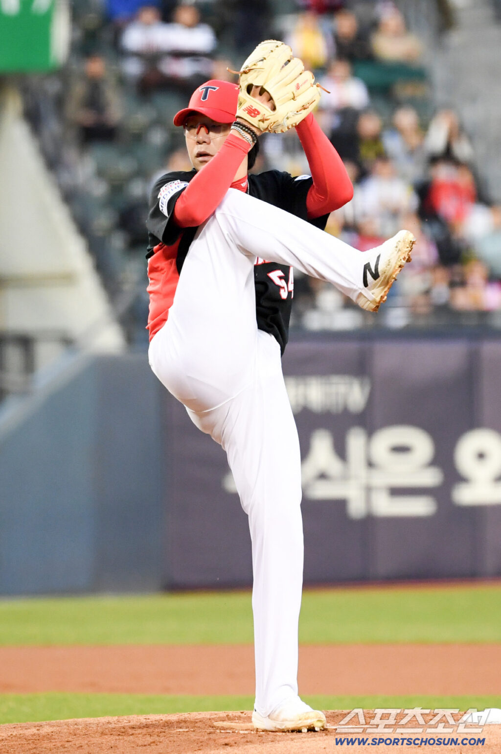 2026040101000111300004401_w