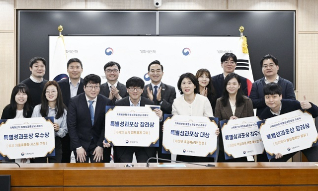 2026040311075841983_l