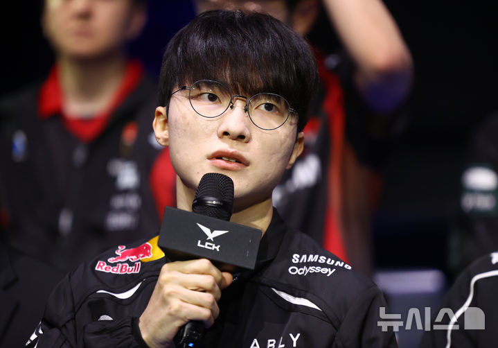 2026 LCK °¢¿À ¹àÈ÷´Â ÆäÀÌÄ¿ ÀÌ»óÇõ