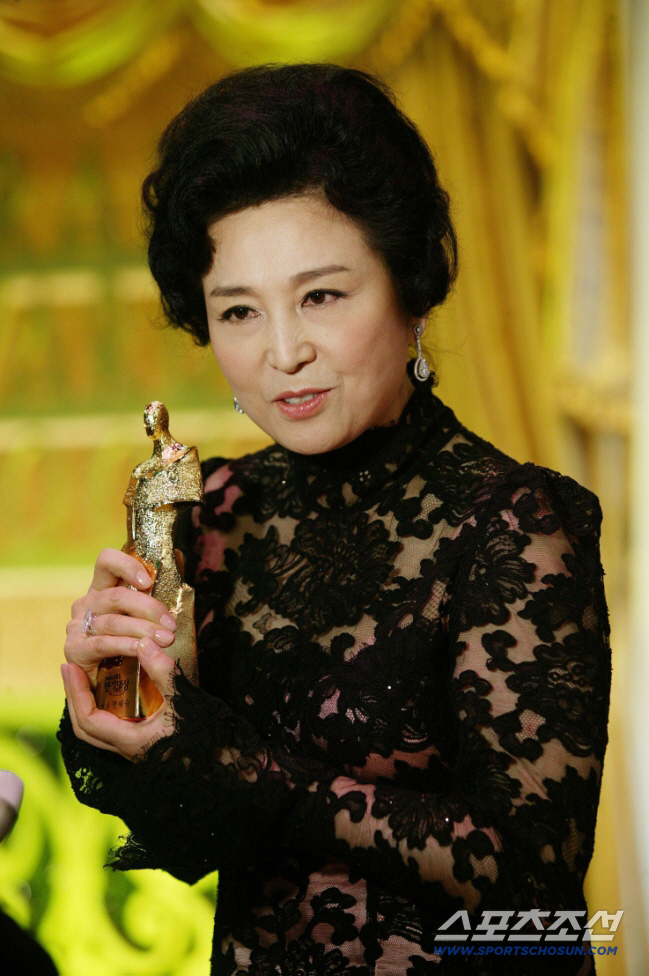 2026041801001203600077781