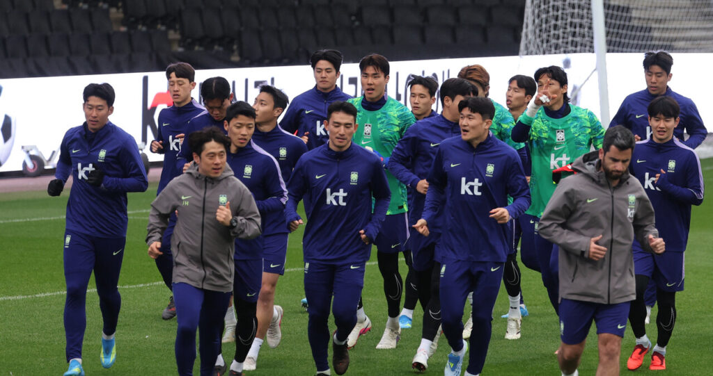 ÄÚÆ®µðºÎ¾Æ¸£Àü ÇÏ·ç ¾ÕµÐ ÇÑ±¹ ´ëÇ¥ÆÀ