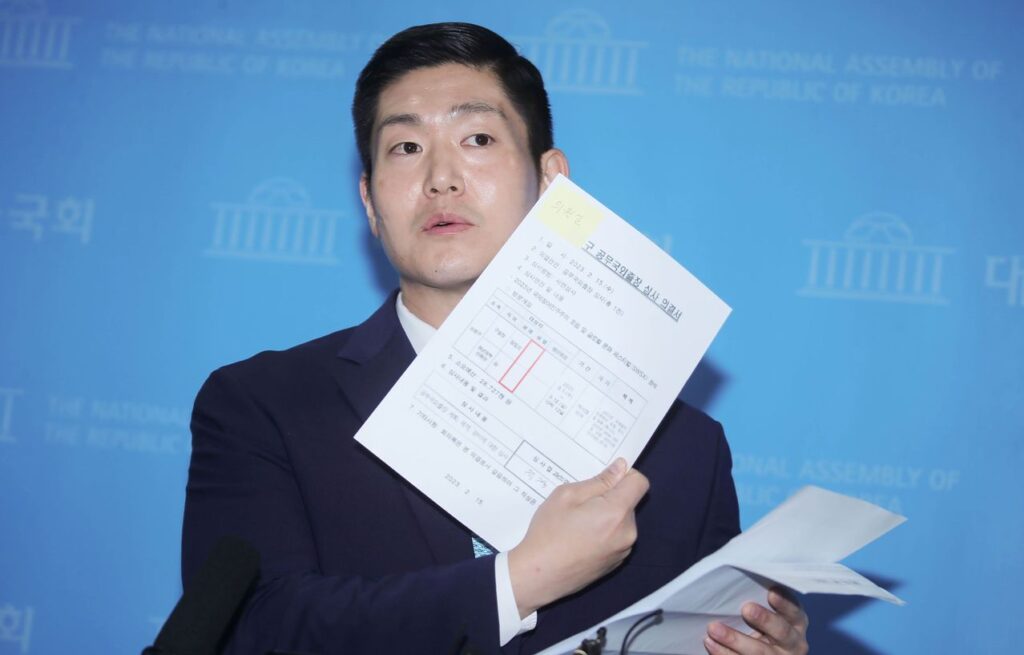 8f753751-73fb-4aa7-8ca5-ff935ba31940