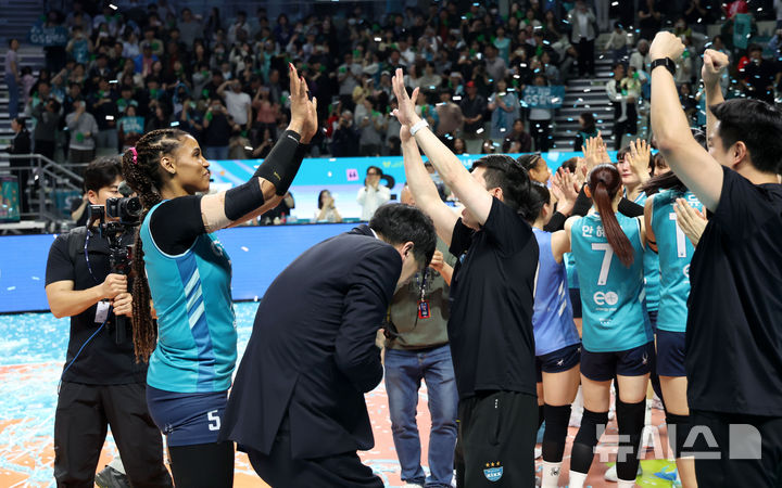 µ¿·áµé°ú ±â»µÇÏ´Â ÁöÁ© ½Ç¹Ù