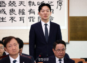 답변하는 박상용 2026.4.3