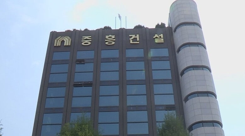 p1065576698789357_261_thum