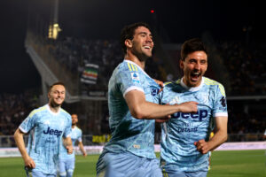 Dusan-Vlahovic-celebrate-1