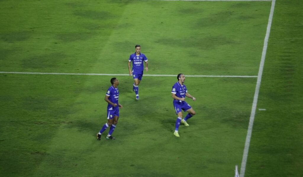 simak_jadwal_siaran_langsung_persib_bandung_vs_persijap_jepara_di_super_league_2025_2026-EMQ4_large